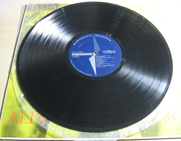 Aldemaro Romero And His Salon Orchestra - Caracas At Di... 4