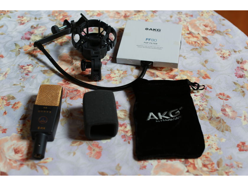 AKG Pro Audio C414 XLII Vocal Condenser Microphone, Multipattern, Black