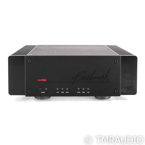 Benchmark AHB2 Stereo Power Amplifier (63135)