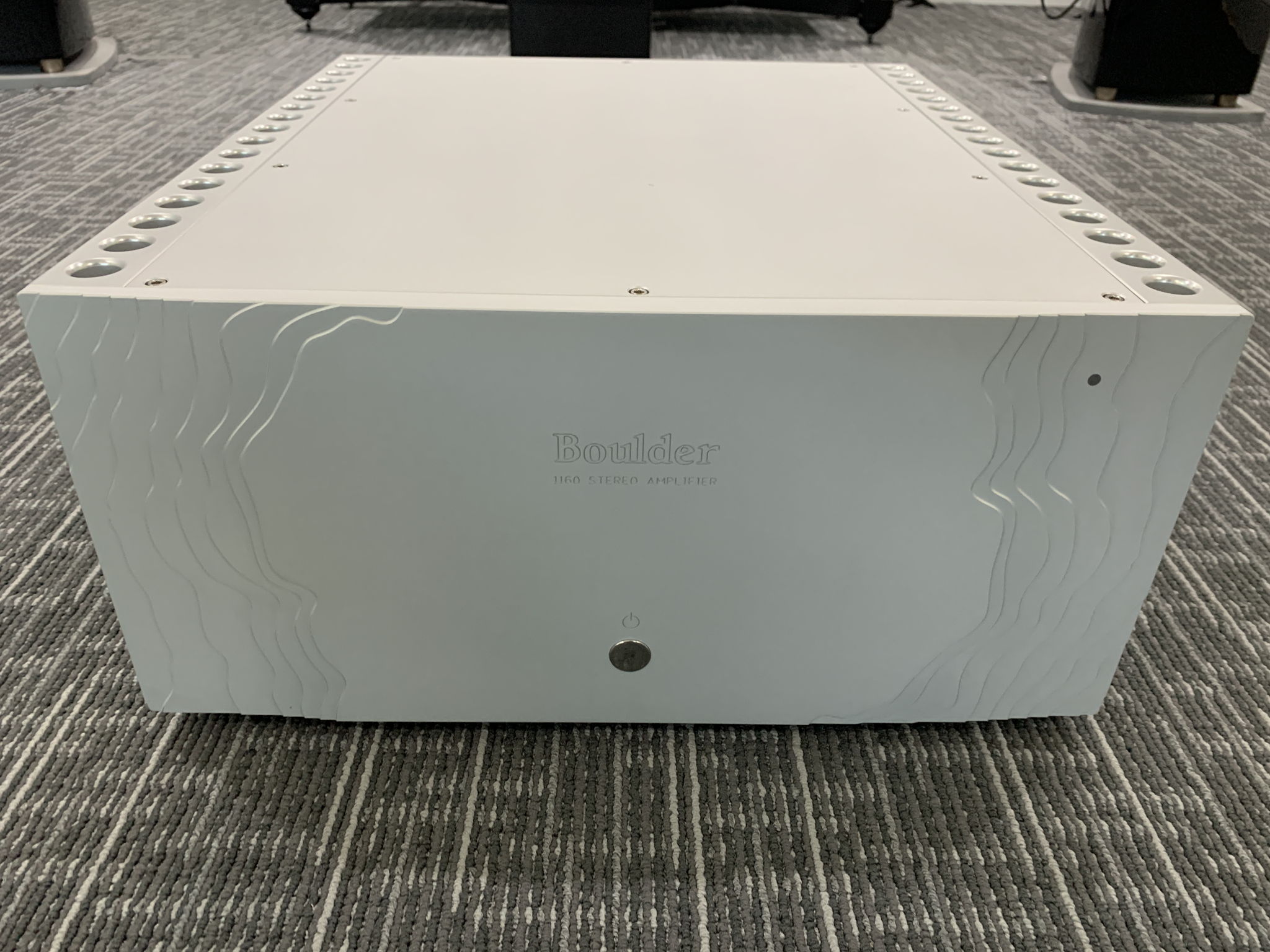 Boulder 1160 Stereo Power Amplifier - Very Good Condition!