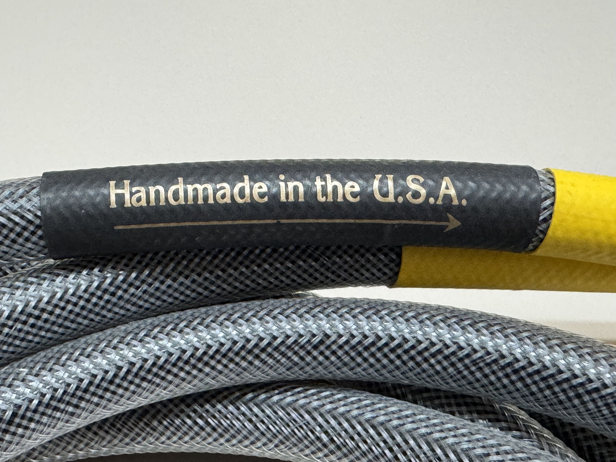 Von Gaylord  Return of The Legend 7000 Speaker Cables 8... 2