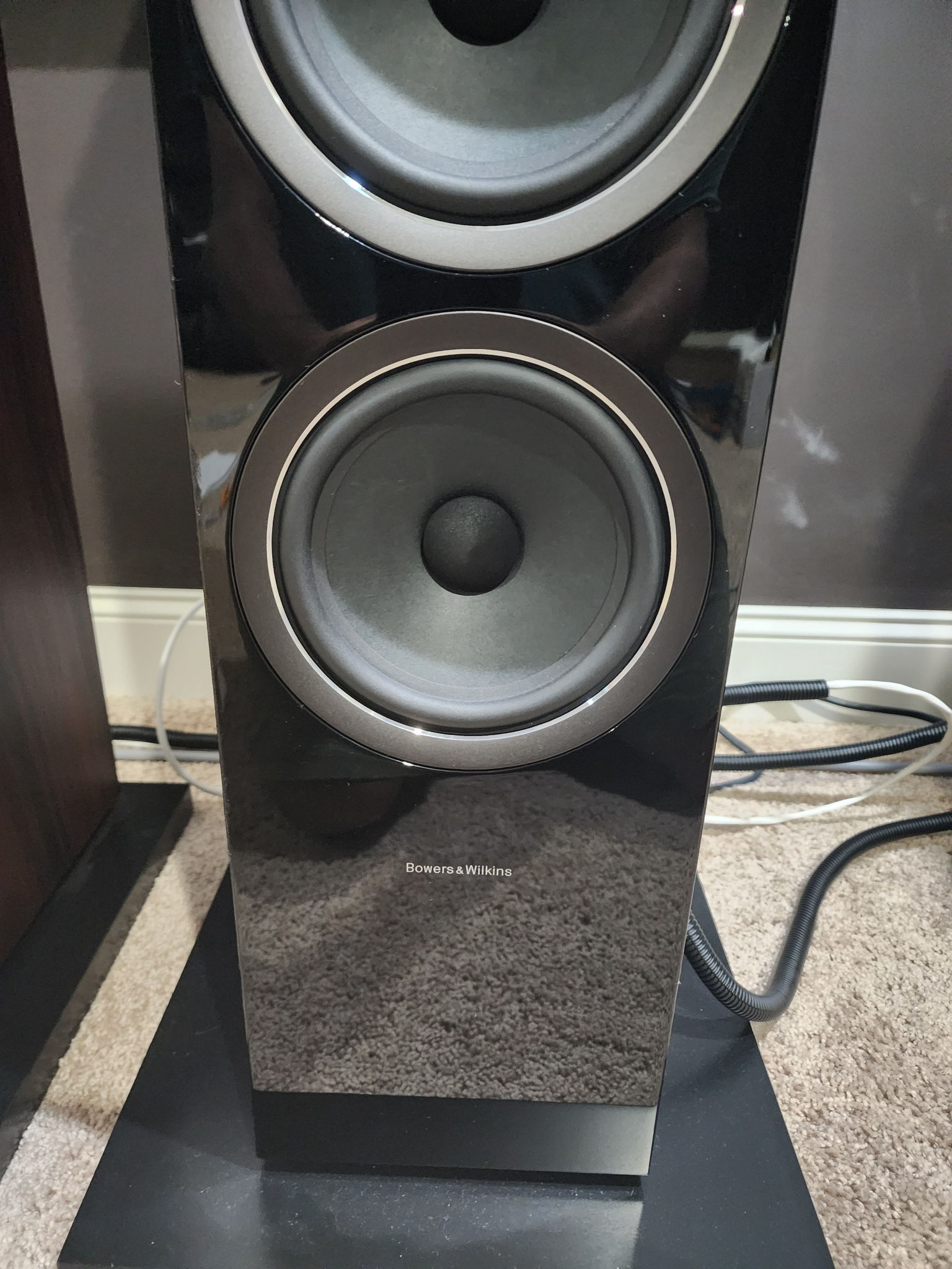 B&W (Bowers & Wilkins) 702 S2 5