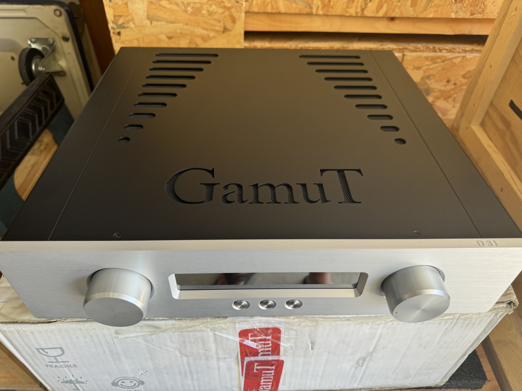 GamuT Audio D3i Preamplifier ( LOW PRICE )