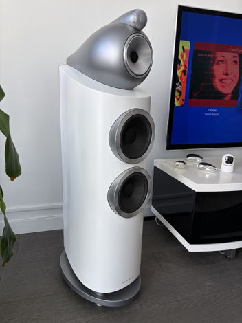 B&W (Bowers & Wilkins) 803 D3's