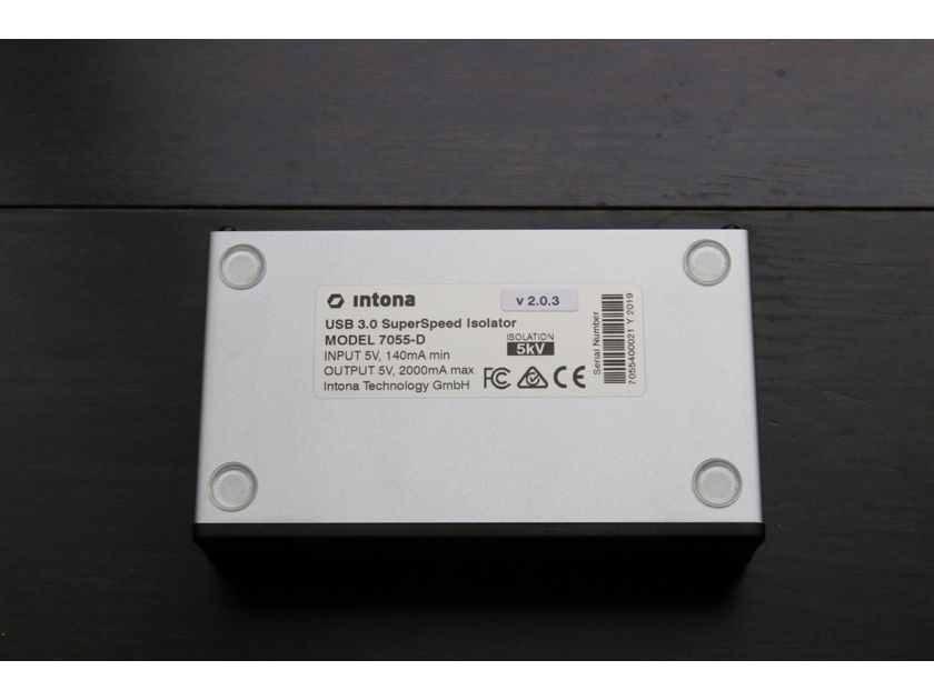 Intona USB 3.0 SuperSpeed Isolator 5kV Model 7055-D
