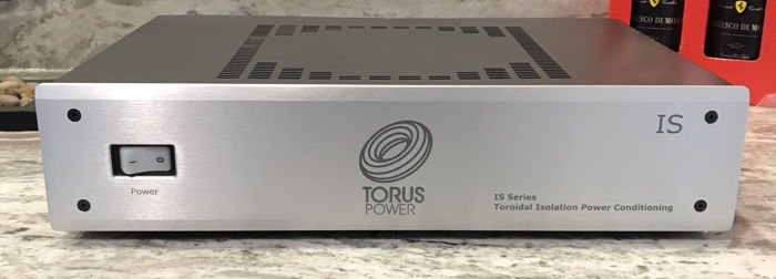 Torus Power IS 15 CS AC Conditioner in Silver, New Cond...