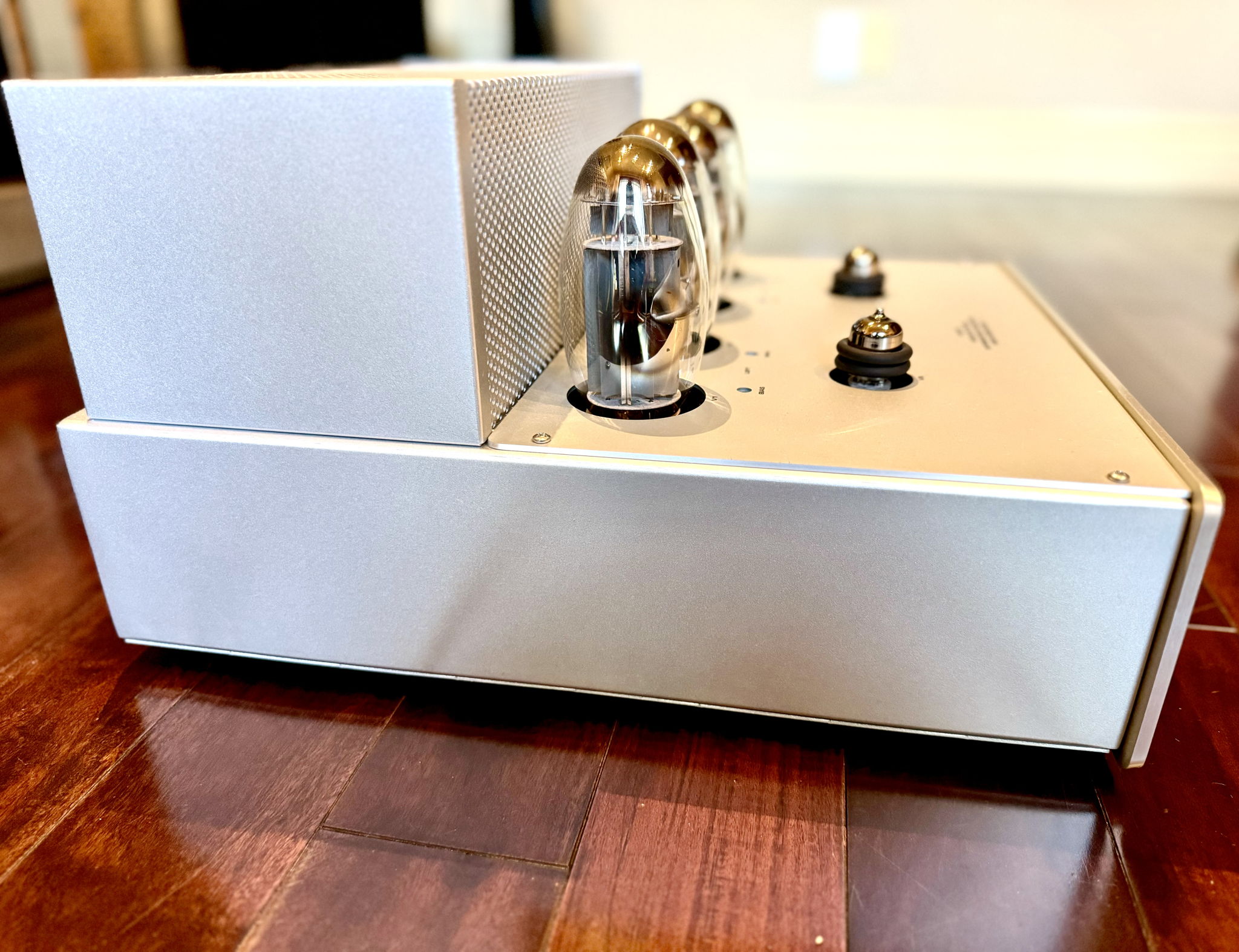 Audio Research VSi75 Integrated Amplifier 5