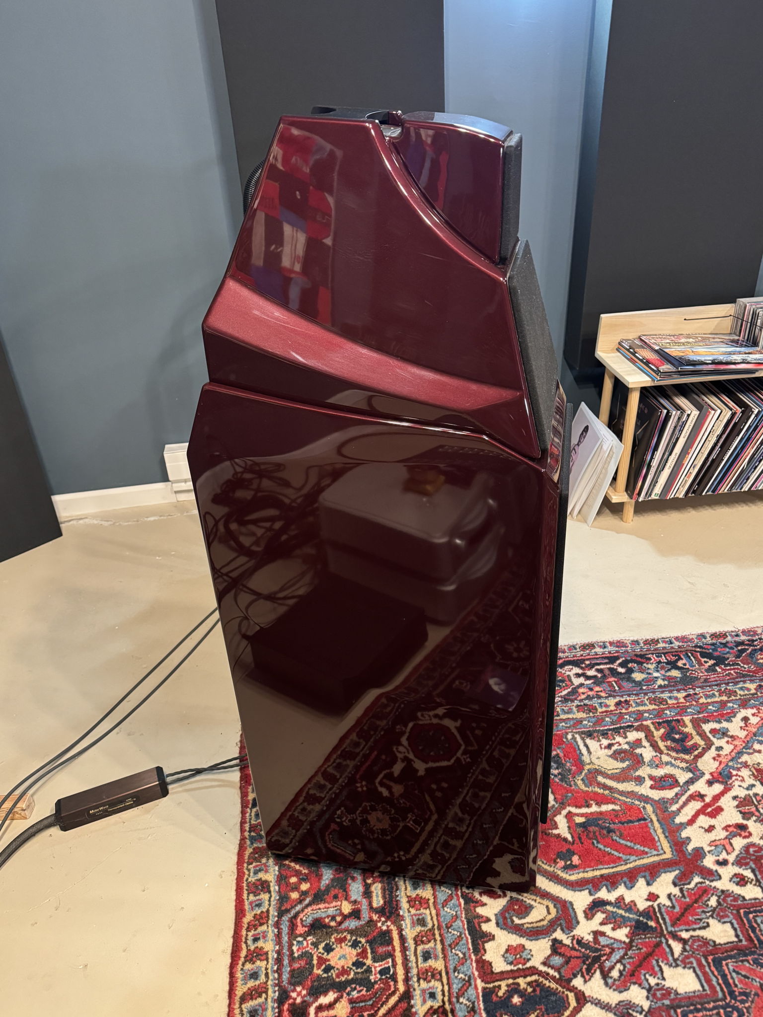 Wilson Audio Alexia 1 candy apple 4