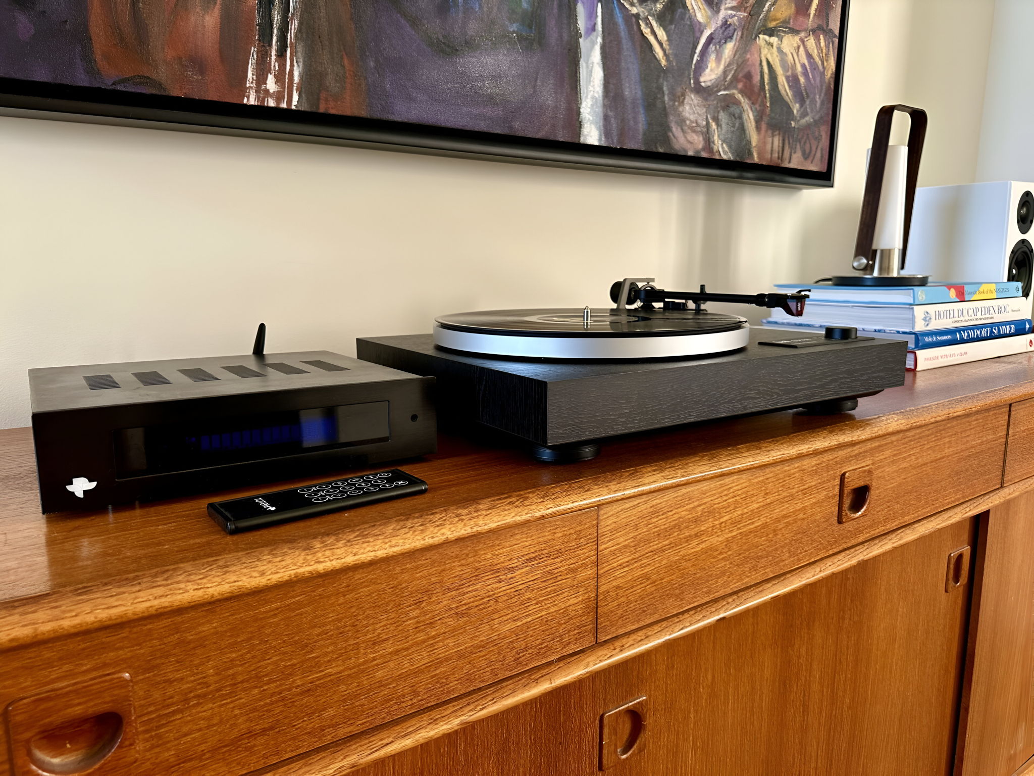 German-Engineered Dual CS-518 Turntable with Ortofon Ca... 10