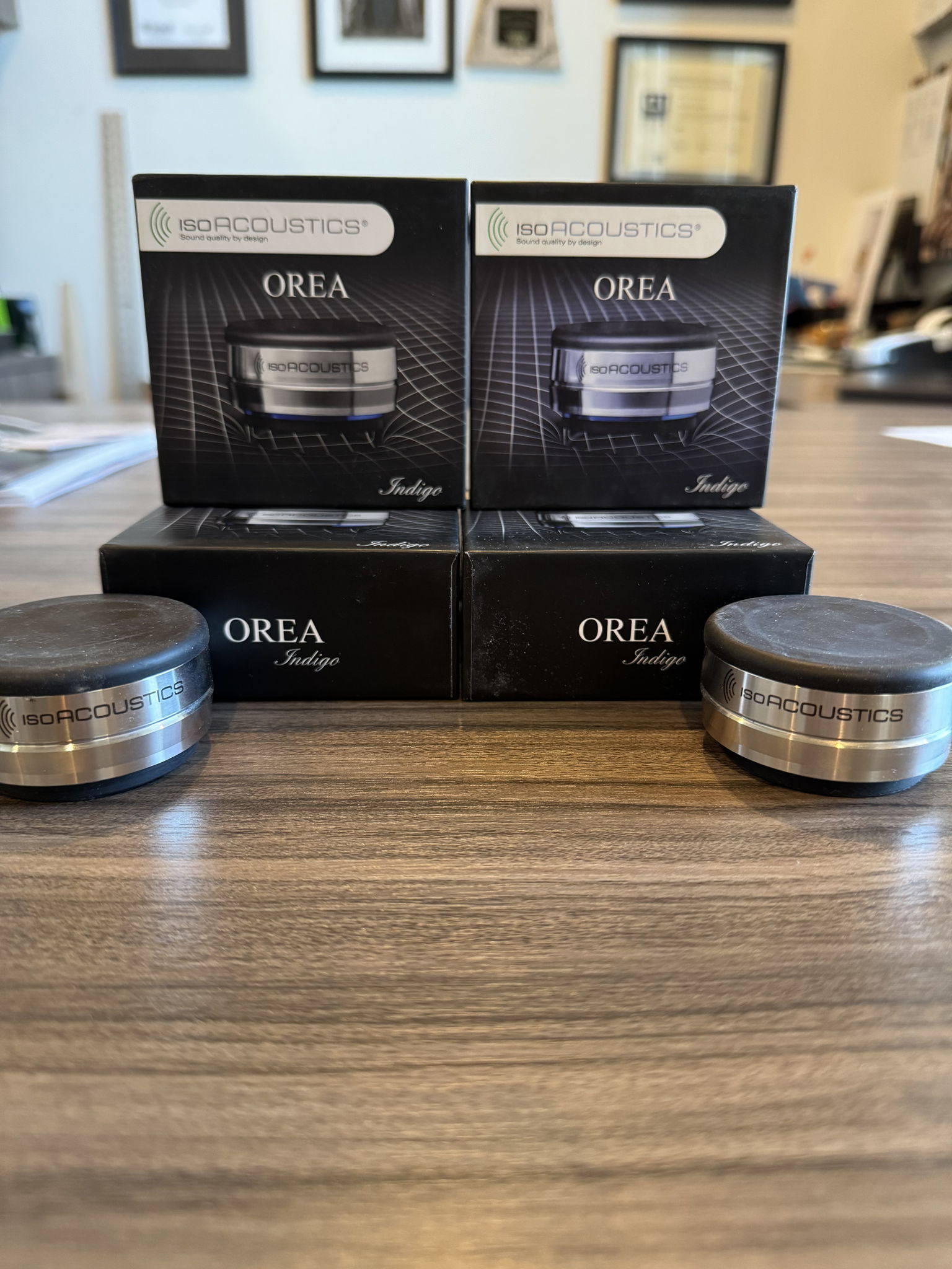 IsoAcoustics Orea Indigo