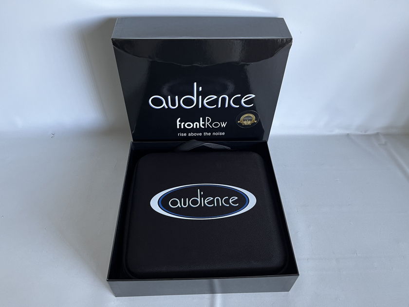 Audience FrontRow INTERCONNECTS, RCA, 1 METER, NEAR MINT, LIFETIME WARRANTY