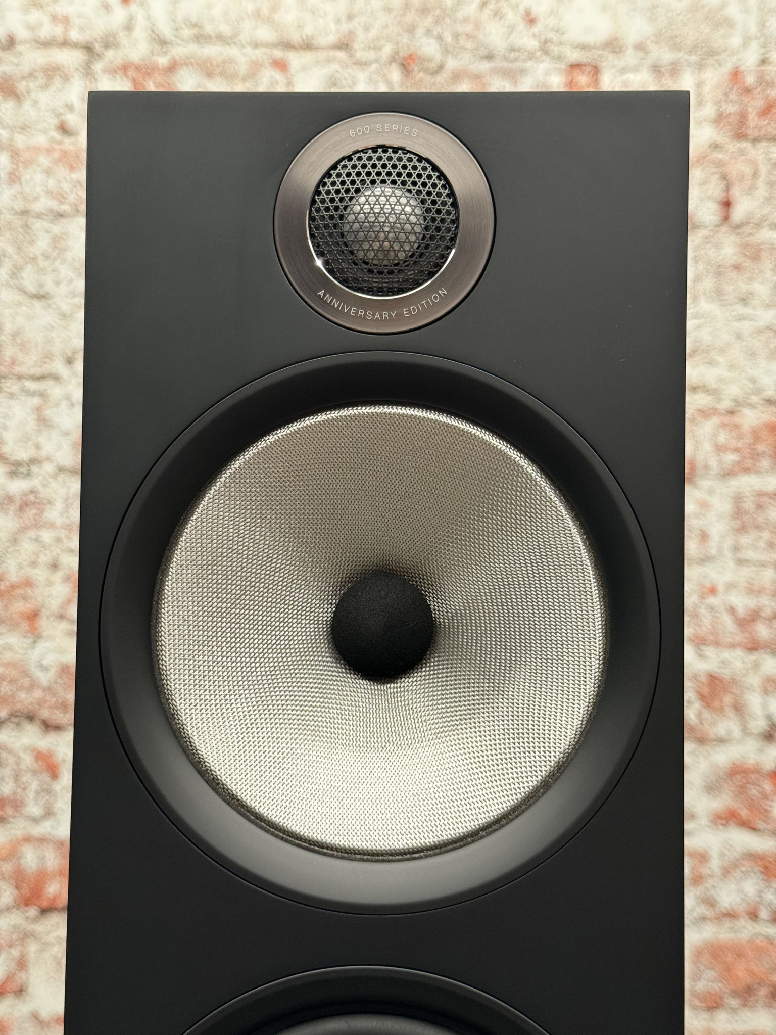 B&W (Bowers & Wilkins) 603 S2 in Black 9