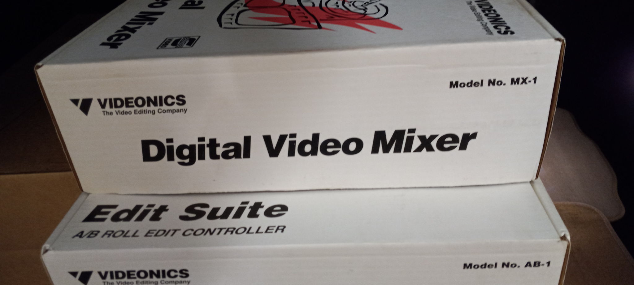 Videonics MX-1 DIGITAL VIDEO MIXER, AB-1 EDIT SUITE A/B... 4