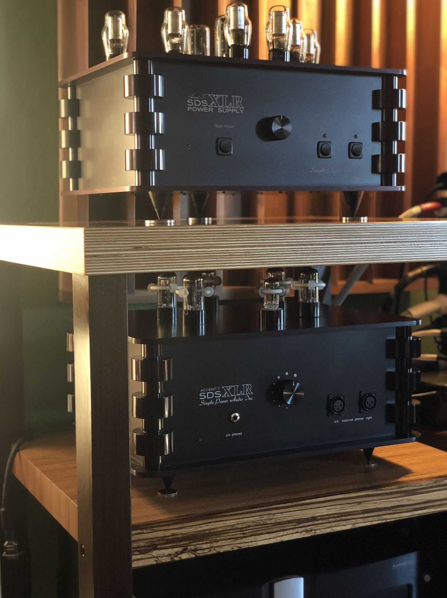 SinglePower SDS XLR Accent T. Dual Maestro Chassis. A Mikhail Masterpiece. One-Off "Spec'd to take one's grave". Full tube, Full balanced differential design. The +T designation = Tube regulated & tube rectified headphone amplifier + line stage.