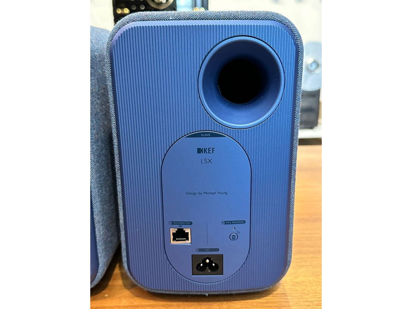 KEF LSX Powered Speakers Pair (Blue) Original Box Power Cord Manual EXCELLENT