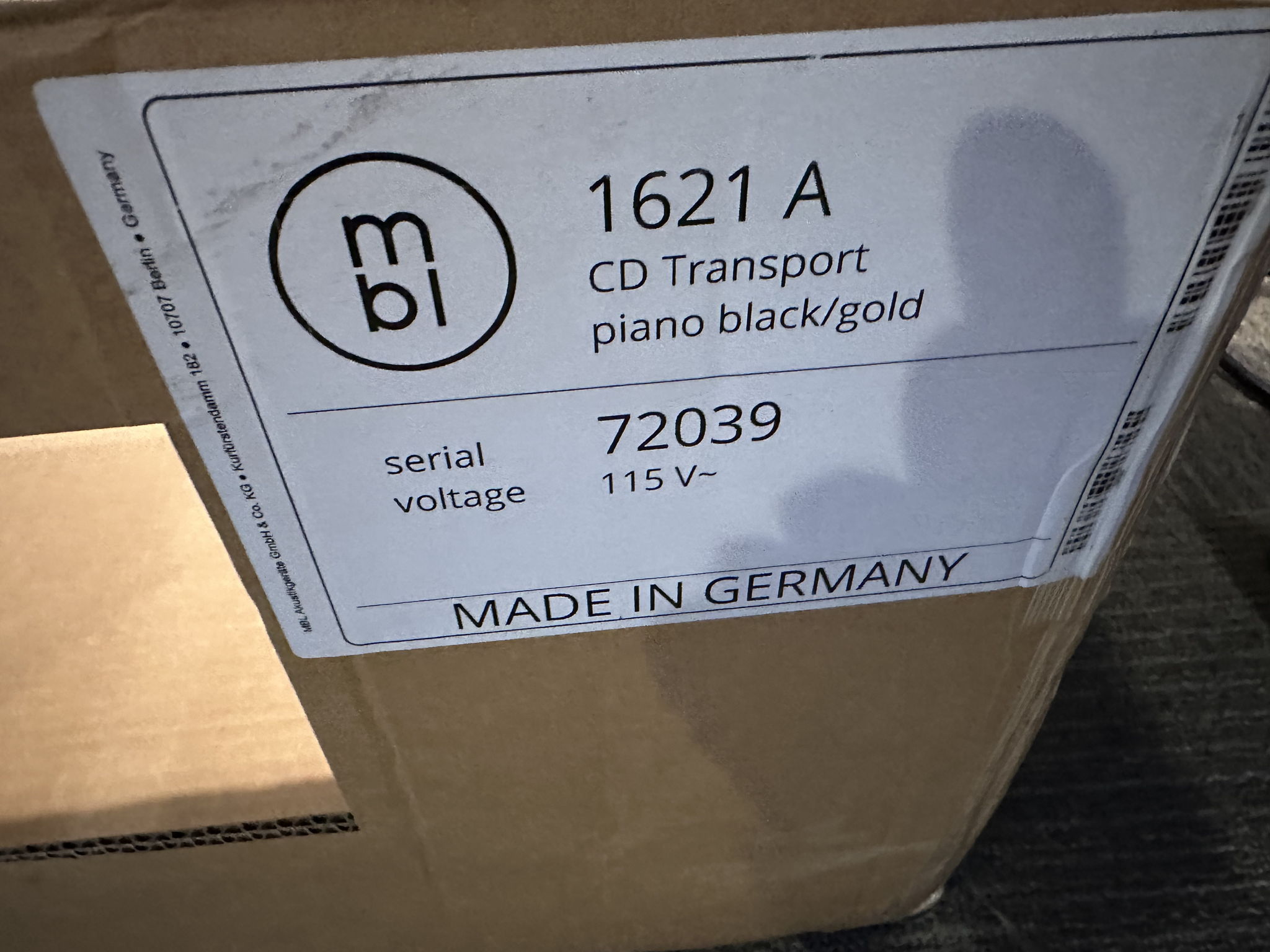 MBL 1621 A CD Transport (Black/Gold) 2