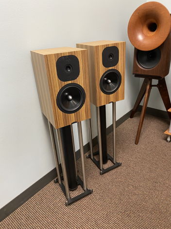 Neat Acoustics Momentum SX3i Speakers - Brand New, Seal...