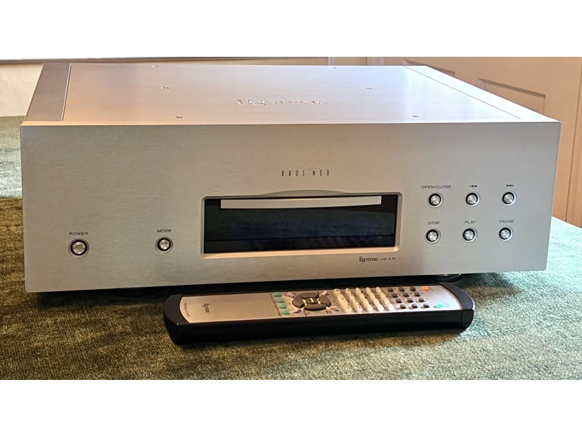 Esoteric UX-3Pi - SACD/CD/DVD-A/DVD Player - CD Transport - Complete Package