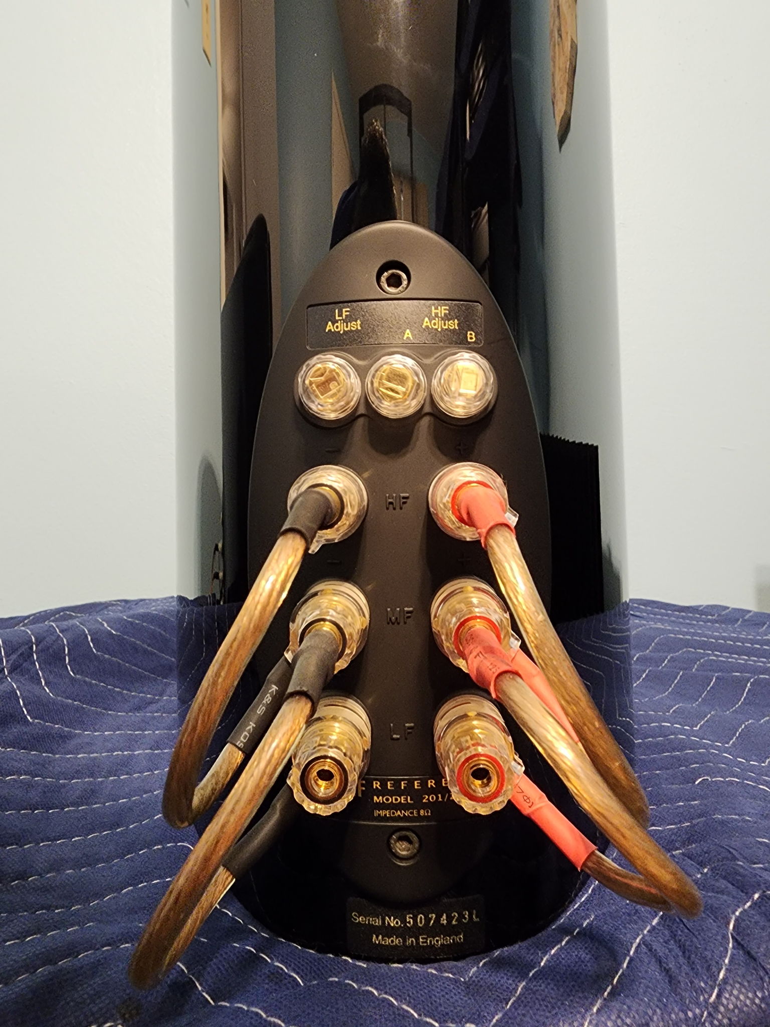 KEF Reference 201/2 with stands 16