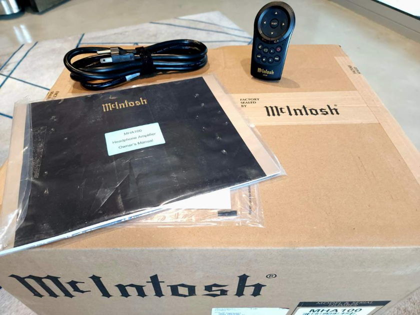 McIntosh MHA-100, EXCELLENT condition, box and all accessories