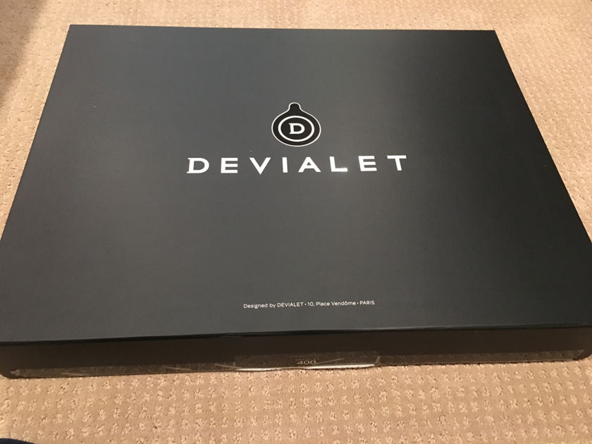 Devialet Expert 200. Integrated amplifier w/ DAC and phono stage