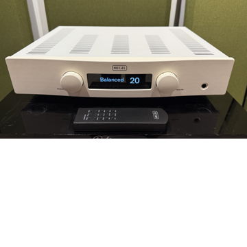 Hegel Röst Rost Integrated Amplifier in Silver EXCELLENT