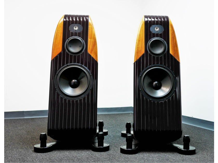 KHARMA EXQUISITE EXTENDED REFERENCE 1A LOUDSPEAKERS - AUBERGINE/WALNUT