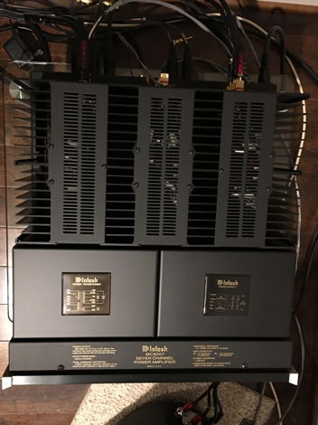 McIntosh MC8207 Amplifier 200 watts x 7 channels of cle...
