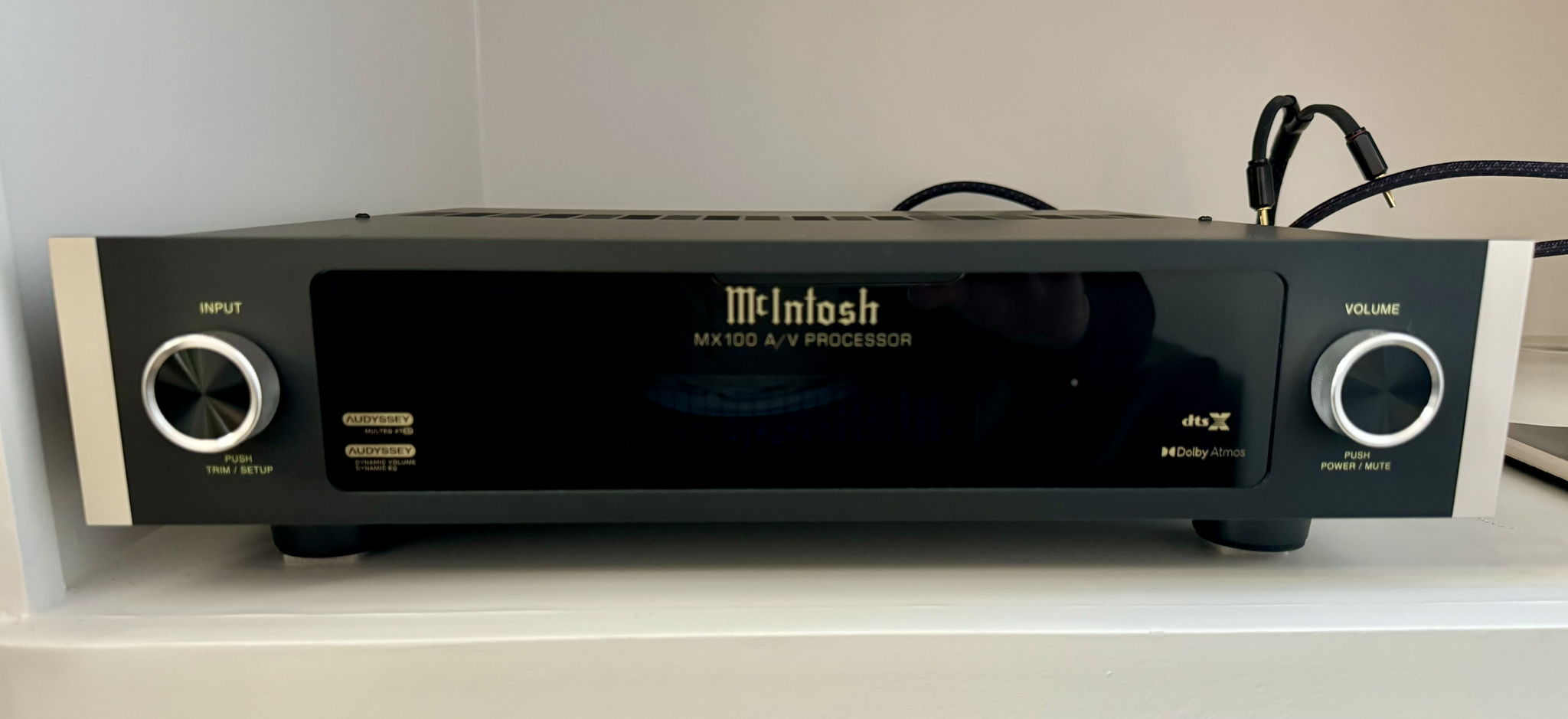 McIntosh  MX100 AV Processor 12