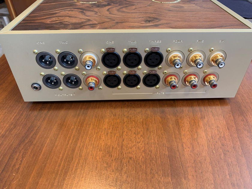 Bespoke Audio pre amplifier with upgraded silver wiring - demo unit - reduced