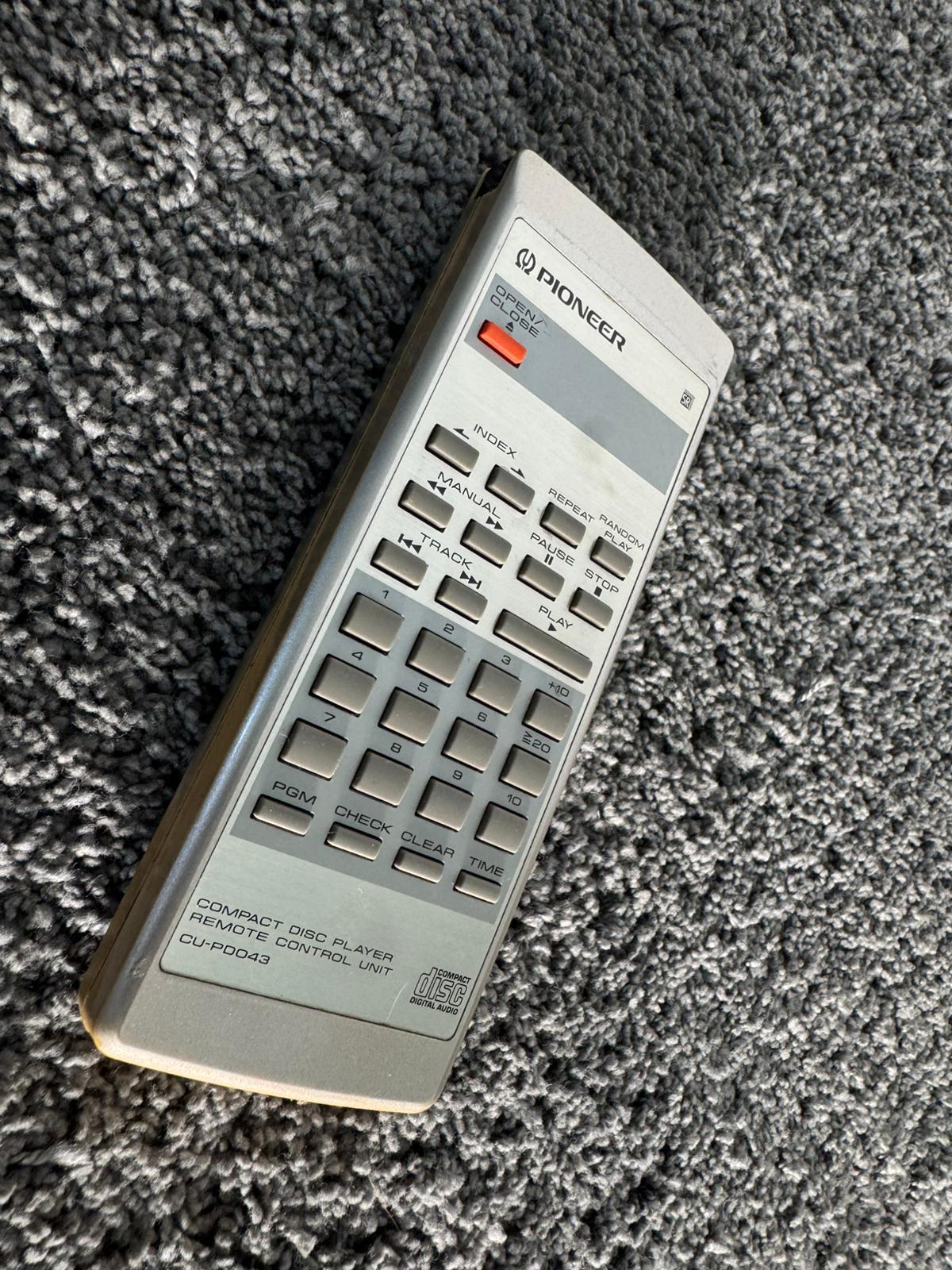 Pioneer PD-95 CD-Player in silver 8