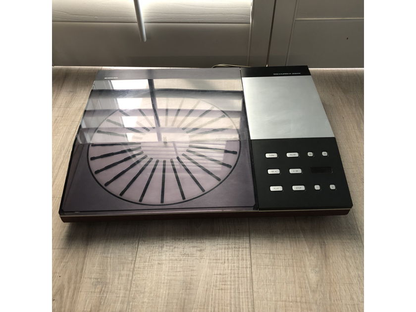 Bang & Olufsen Beogram 8000 (Accepting Offers)