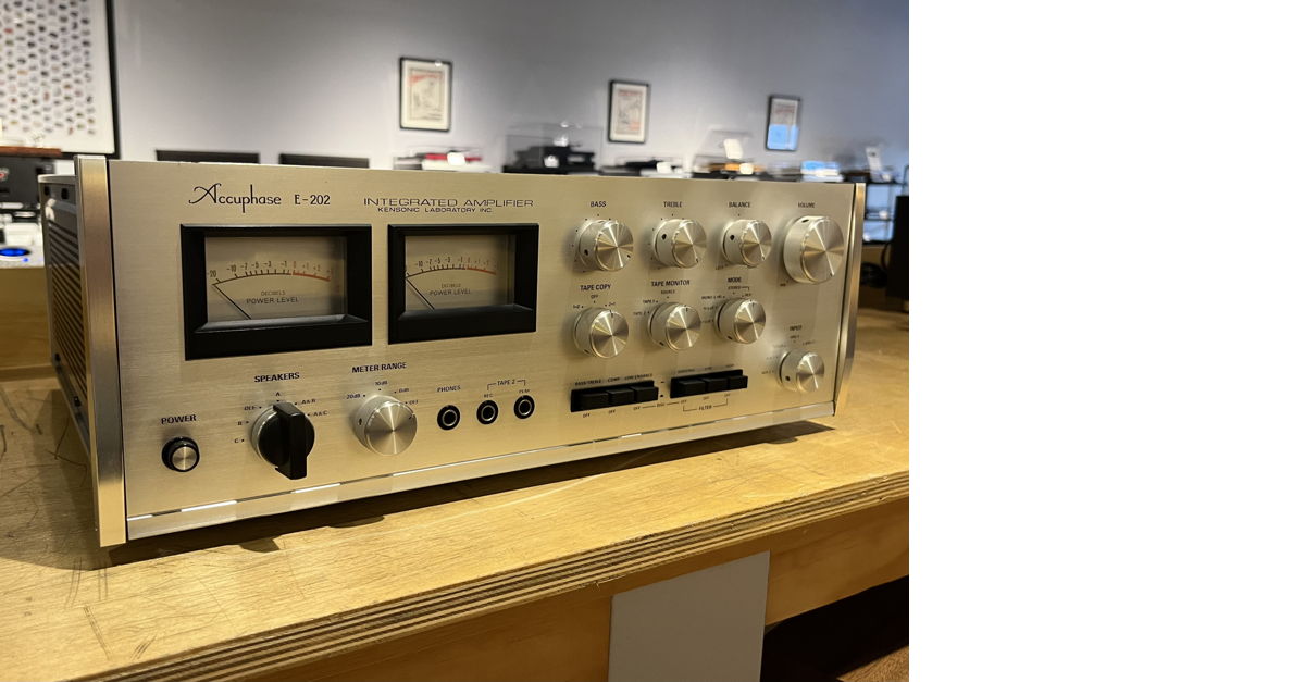 Accuphase E-202 Integrated Amplifier - 100 For Sale | Audiogon