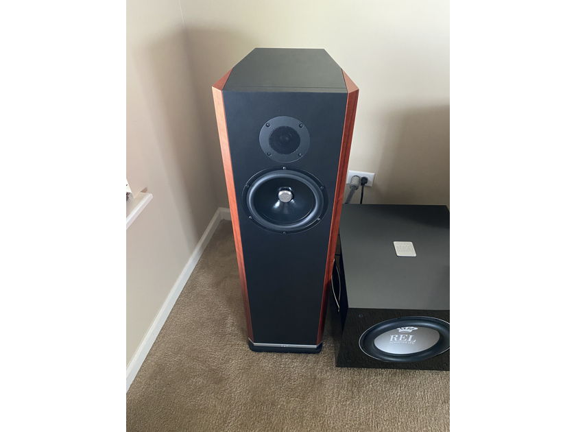 Kudos Audio Titan 707 Loudspeakers in Red Tineo (MINT CONDITION) 10/10