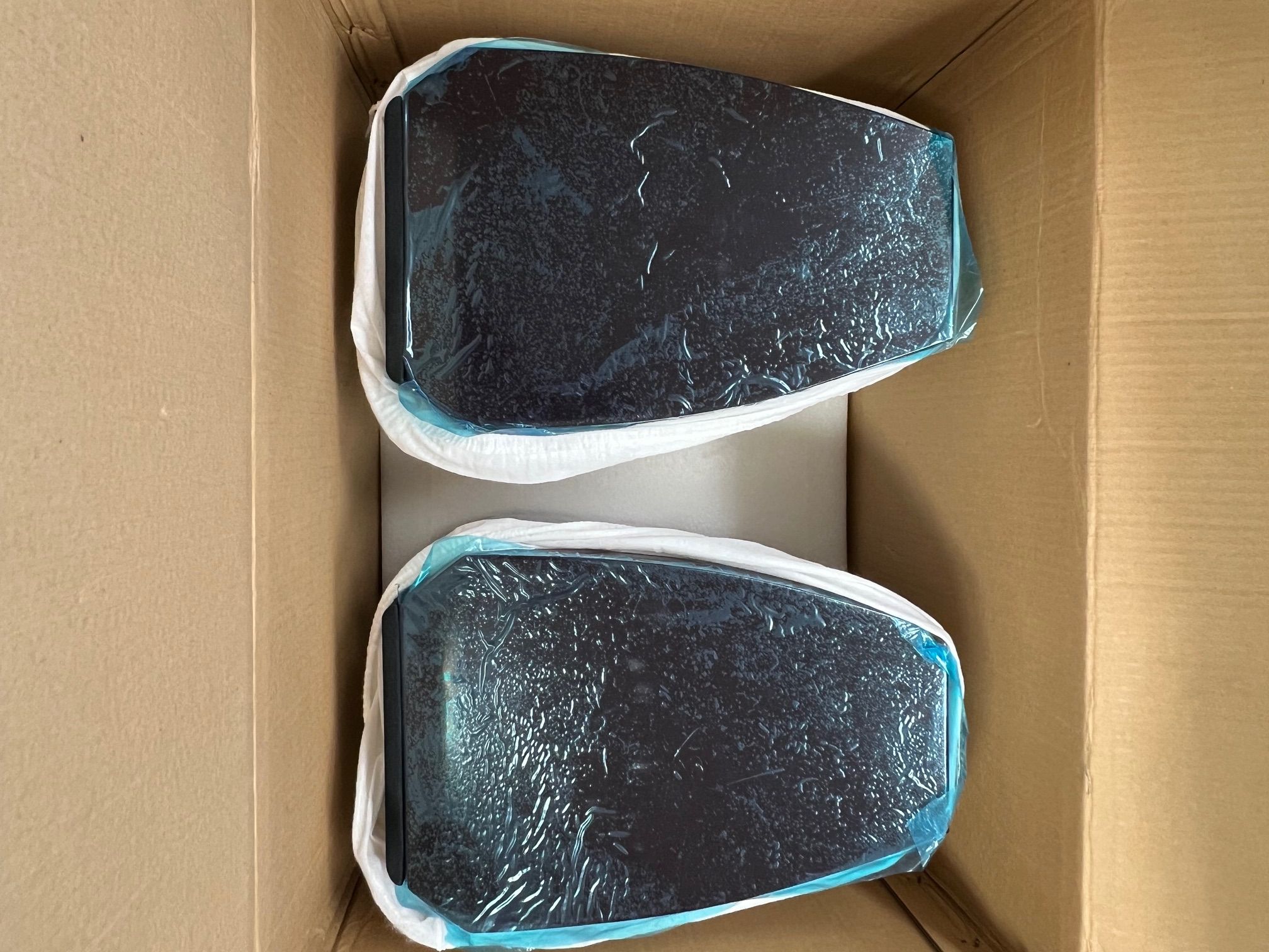 Volent Paragon VL-2 stand mount 2