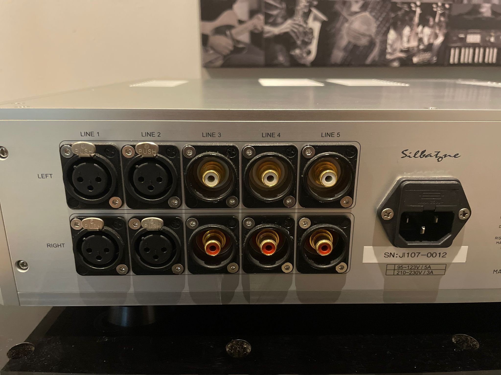 Silbatone Acoustics JI-107 Hybrid Integrated Amp 4