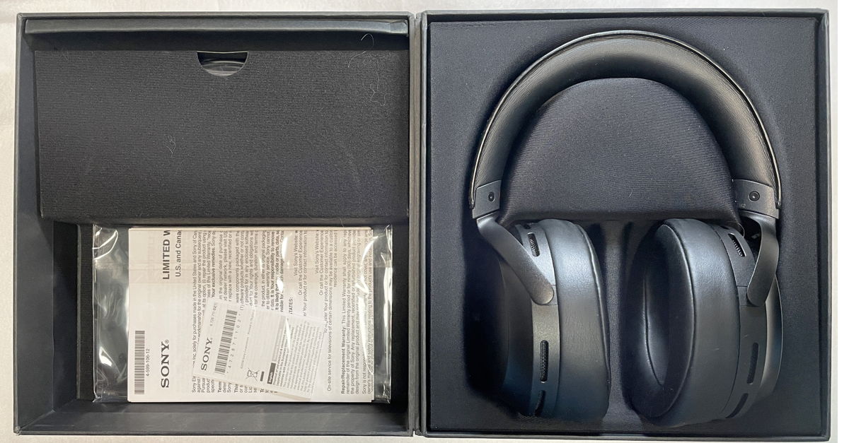 Sony MDR-Z7M2 Circumaural Closed-Back Head For Sale