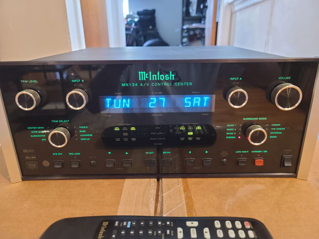McIntosh MX-134 8 Channel A/V Pre-Amp