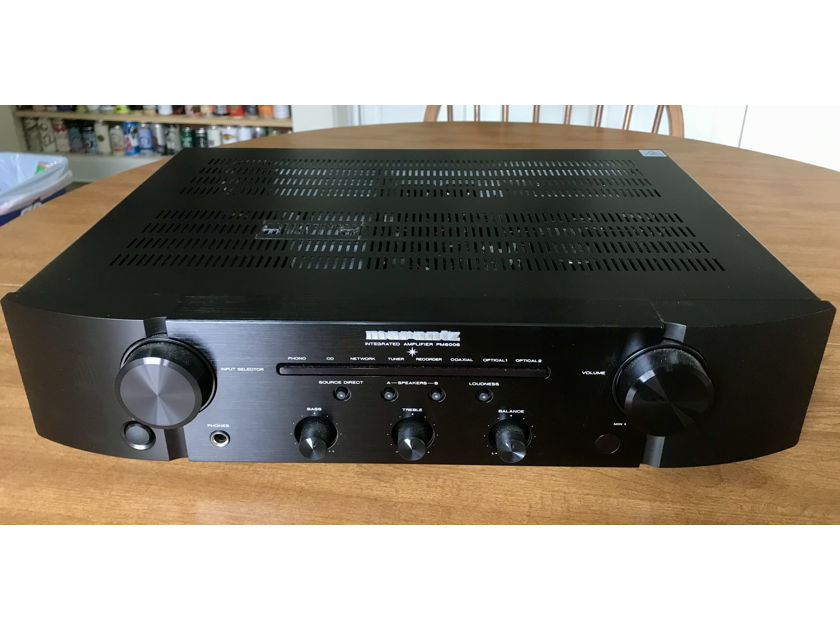 Marantz PM6006 Integrated Amplifier - Like New/Open Box with Free Shipping