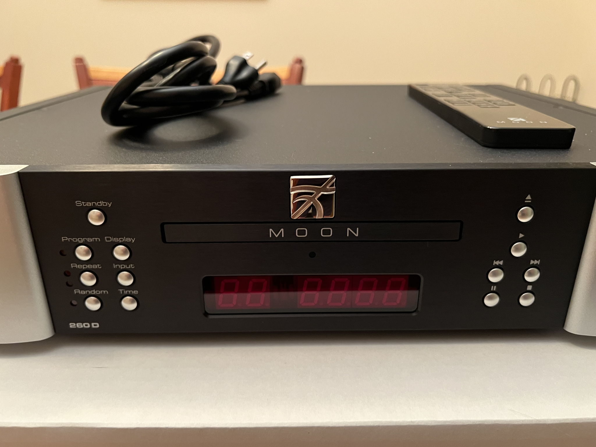 Simaudio MOON 260D w/ 32-bit D/A 2