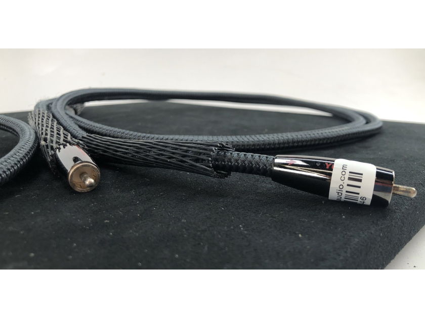 AudioQuest River Series - Yukon RCA Y-Splitter Cable - Custom Made By AudioQuest - 1M
