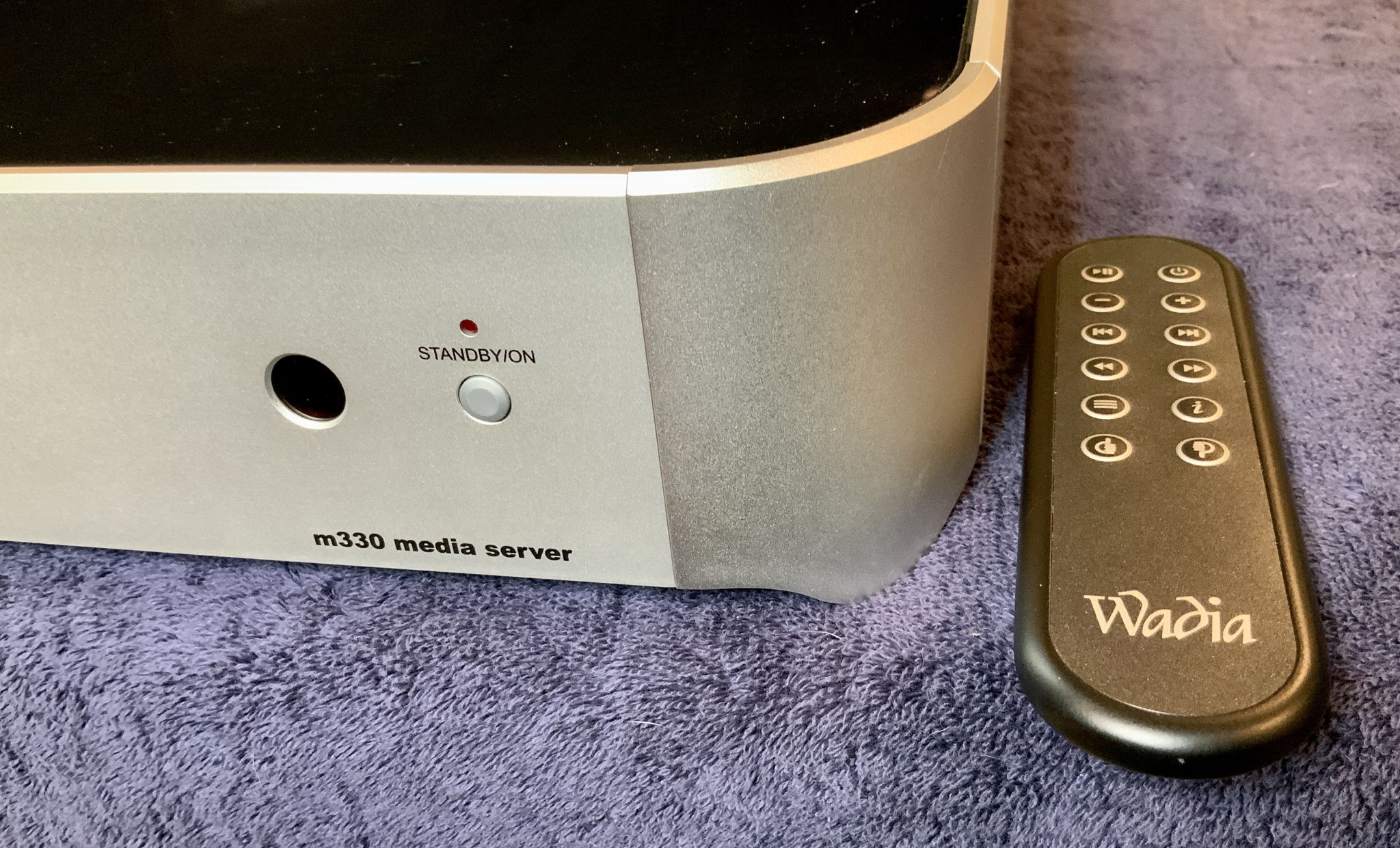 Wadia M330 - Media Server with 1TB Drive Full of Hi-Res... 5