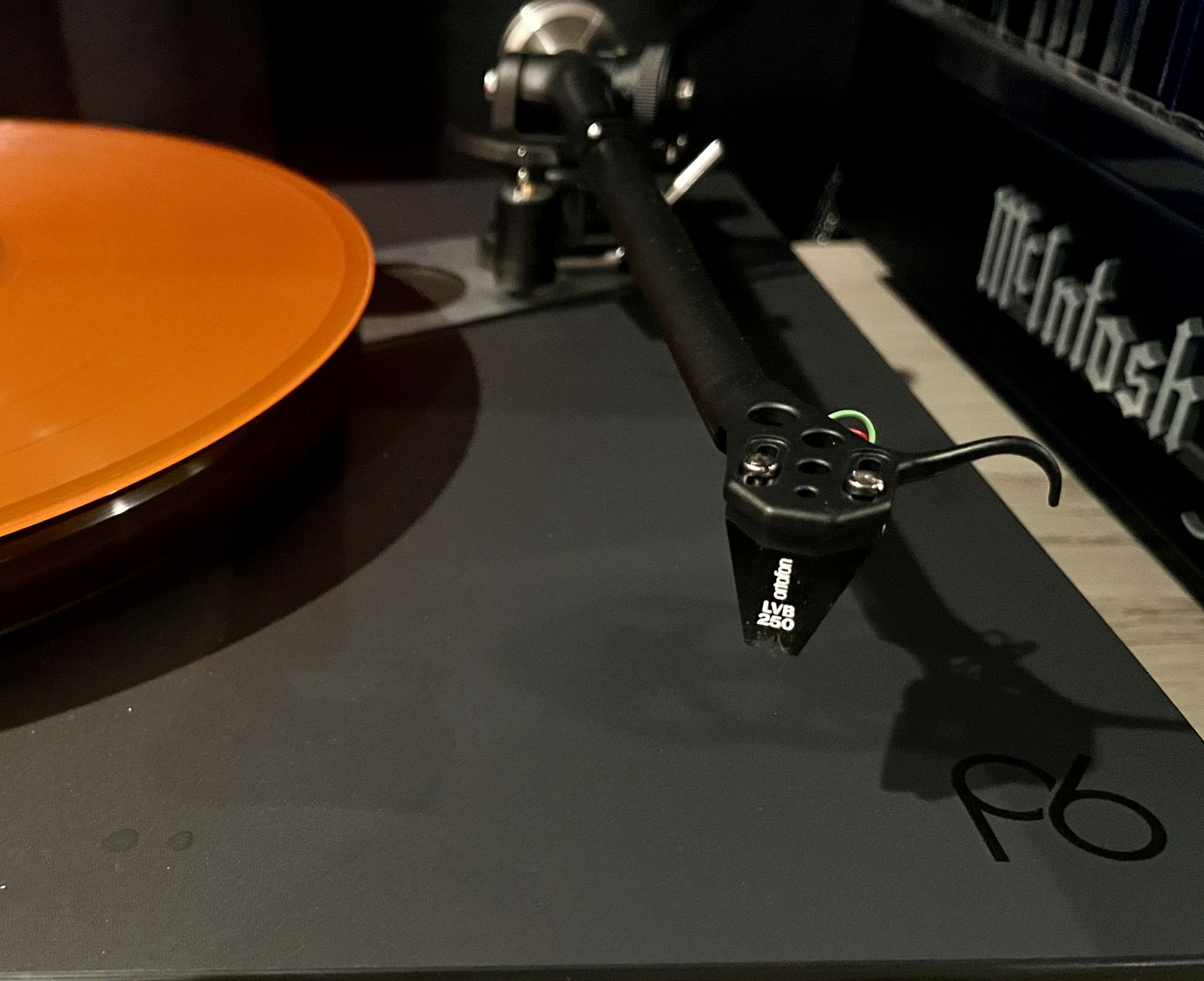 REGA Planar 6 Turntable W/ Ortofon Black L... For Sale | Audiogon