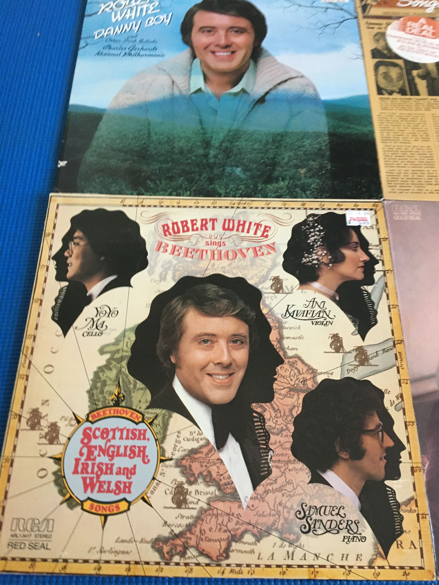 Robert White  Lot of 4 Lp records 2