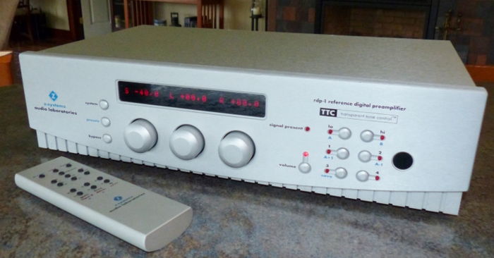 Z-systems RDP-1  Digital Pre Amp in Silver