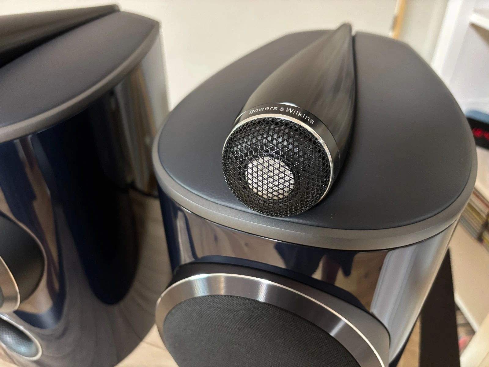 Pair of Bowers & Wilkins 805D4 Signature (Midnight Blue) 7