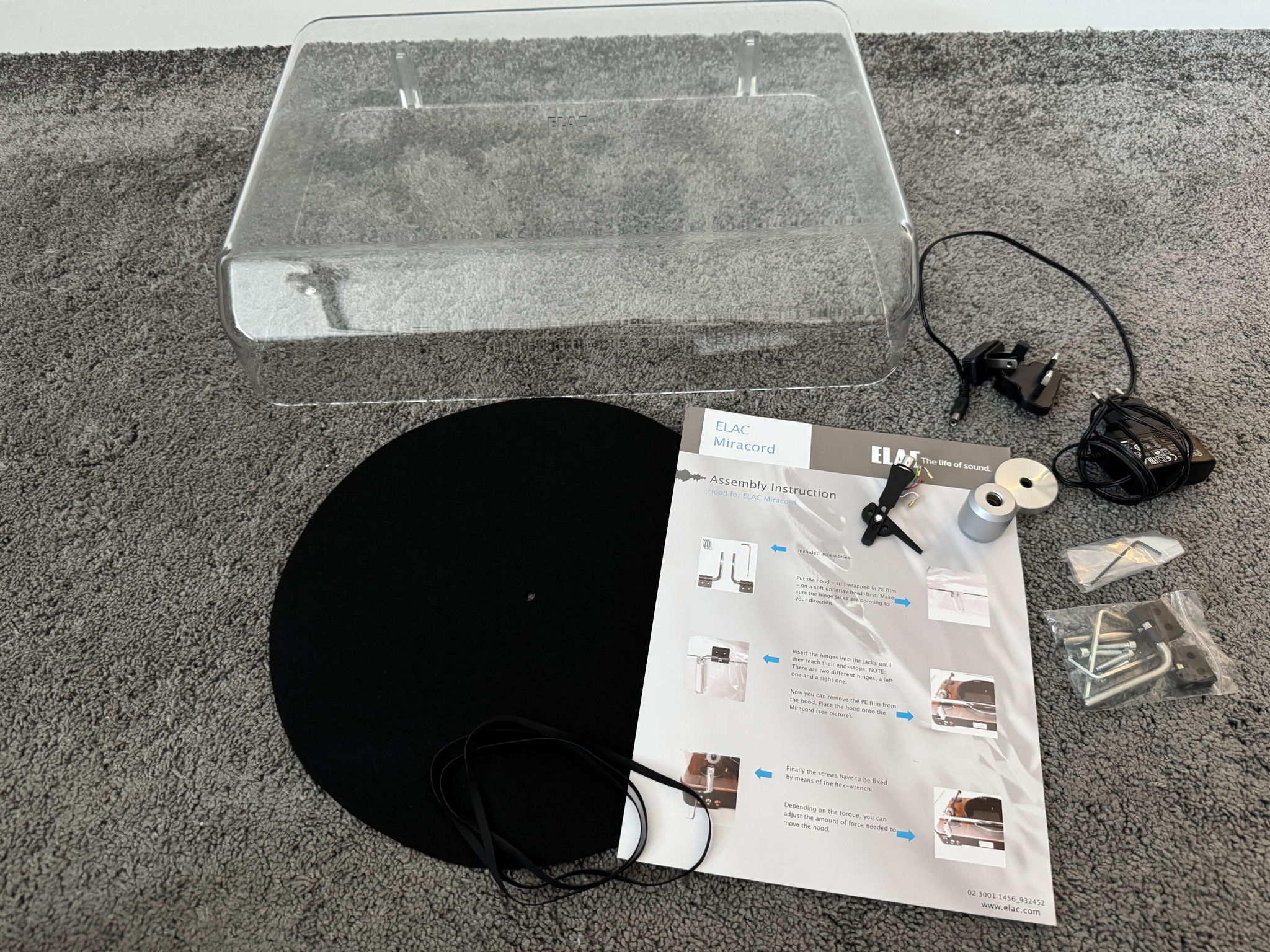 Elac Miracord 80 turntable in black with dust cover 7