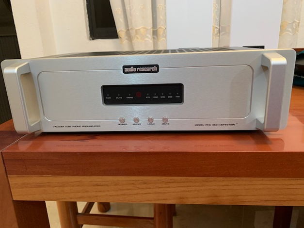 Audio Research Phono Preamplifier Model PH6