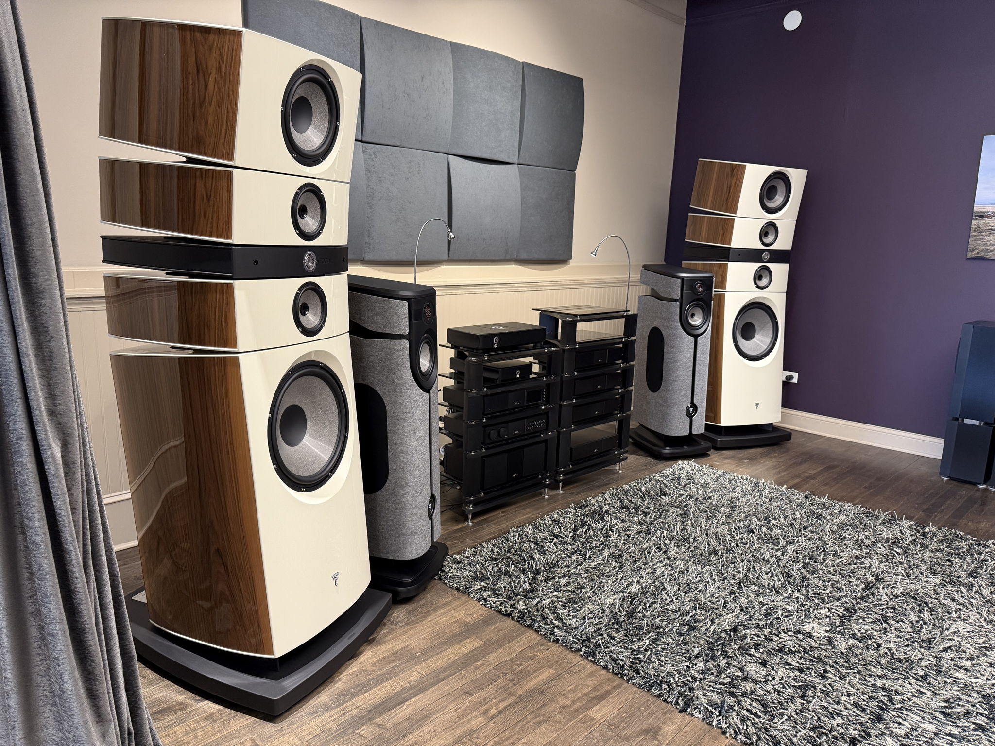 Focal - Grande Utopia EM EVO (Pair) - Natural Walnut Fi...