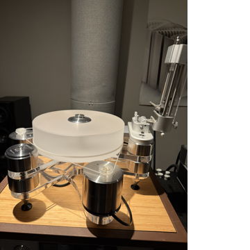 Clearaudio MasterReference with TT2 arm
